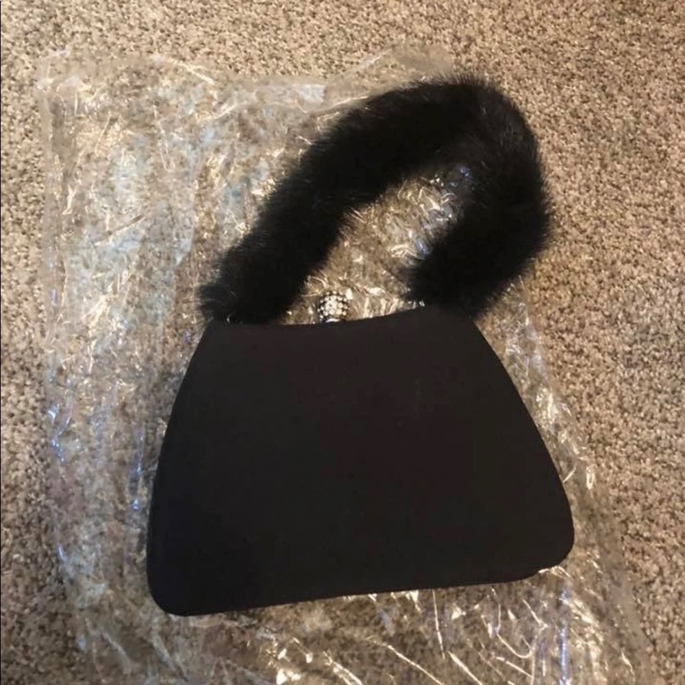 New party clutch never used